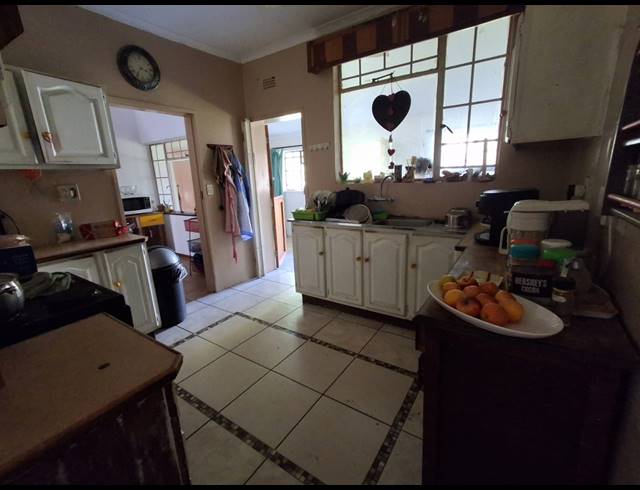 3 BEDROOM HOUSE FOR SALE IN BIRCHLEIGH NORTH